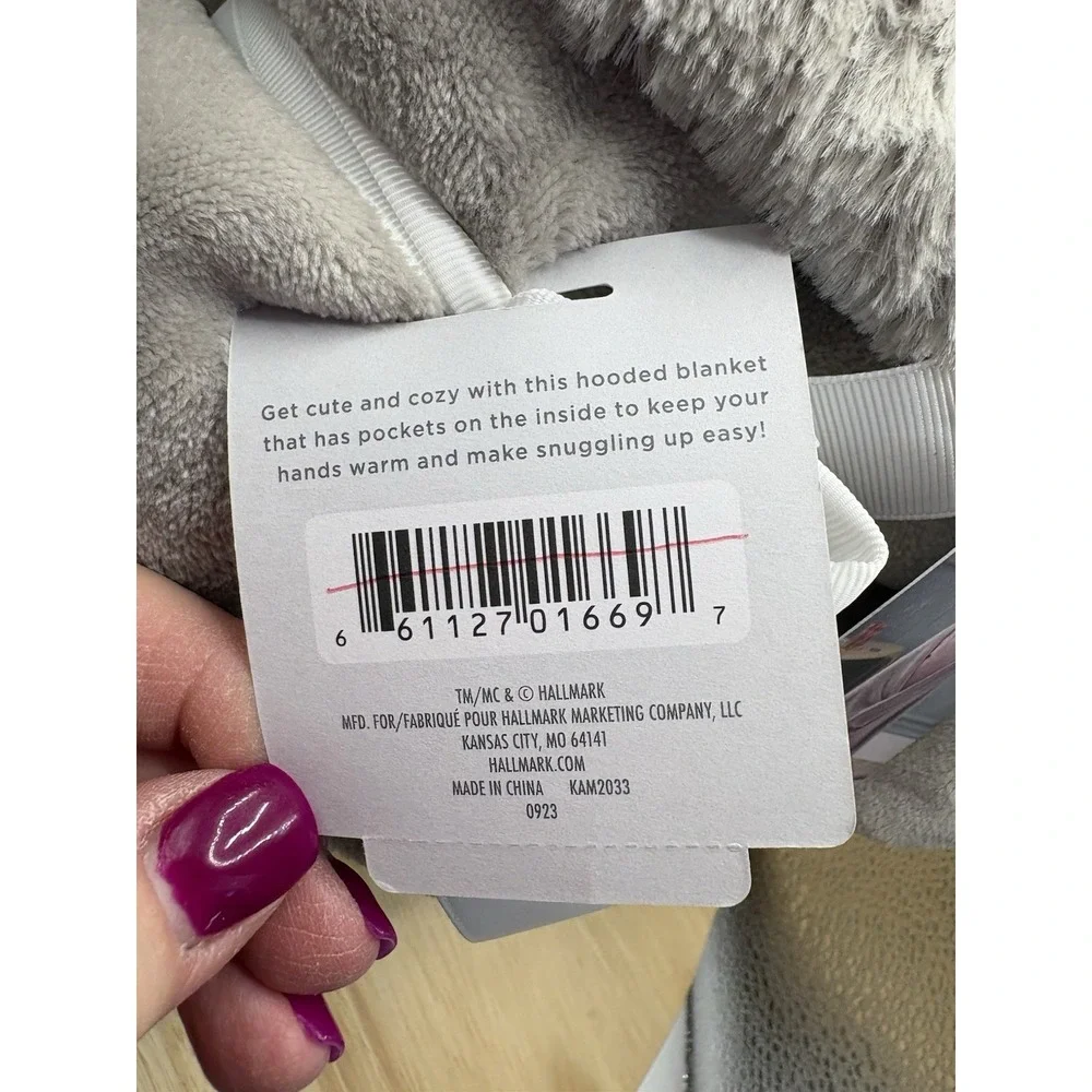 Hallmark Baby Elephant Hooded Blanket w/ Pockets Gray Polyester 40x30 NWT